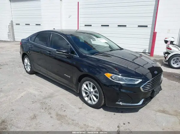 3FA6P0MU3KR192283 2019 FORD FUSION - Image 1