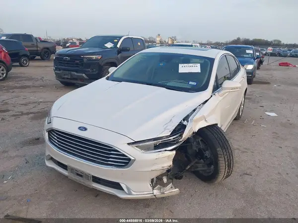 3FA6P0MU3KR221703 2019 FORD FUSION - Image 2