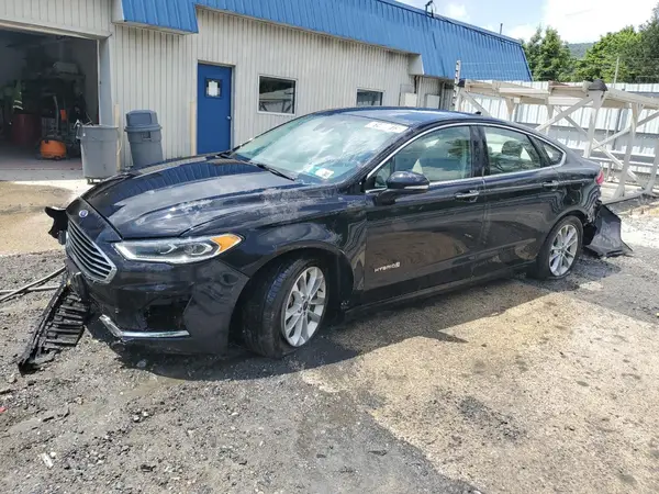 3FA6P0MU3KR261974 2019 FORD FUSION - Image 1