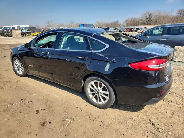 3FA6P0MU3KR272876 2019 FORD FUSION - Image 2