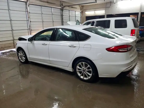 3FA6P0MU3LR208192 2020 FORD FUSION - Image 2