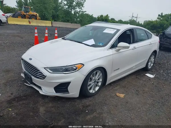 3FA6P0MU4KR110982 2019 FORD FUSION - Image 2