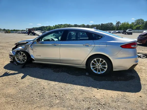 3FA6P0MU4KR138099 2019 FORD FUSION - Image 2