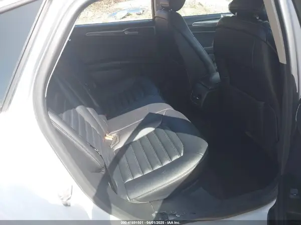 3FA6P0MU4KR154299 2019 FORD FUSION - Image 8