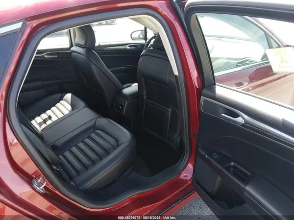 3FA6P0MU4KR157980 2019 FORD FUSION - Image 8