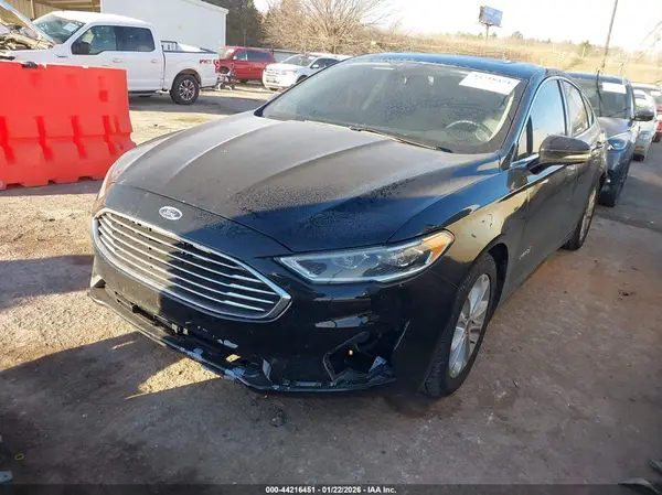 3FA6P0MU4KR174116 2019 FORD FUSION - Image 2