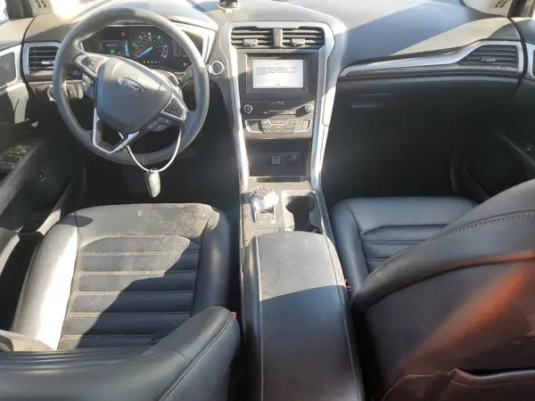 3FA6P0MU4KR185570 2019 FORD FUSION - Image 8