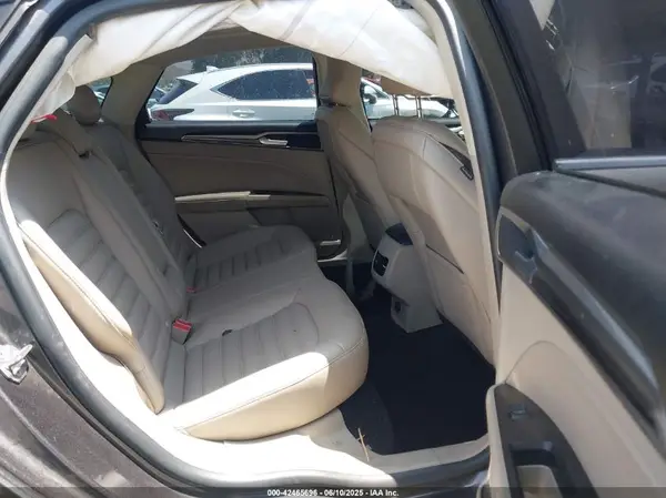 3FA6P0MU4KR241524 2019 FORD FUSION - Image 8