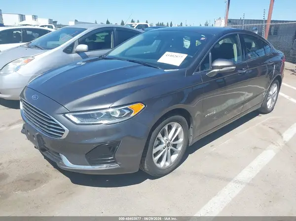 3FA6P0MU4KR253057 2019 FORD FUSION - Image 2