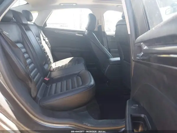 3FA6P0MU4KR253057 2019 FORD FUSION - Image 8