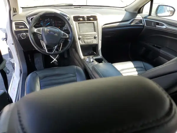 3FA6P0MU5KR121716 2019 FORD FUSION - Image 8