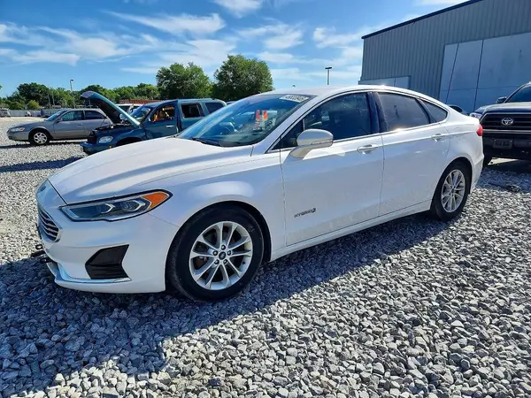 3FA6P0MU5KR136605 2019 FORD FUSION - Image 1