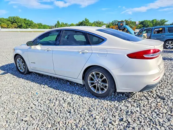 3FA6P0MU5KR136605 2019 FORD FUSION - Image 2