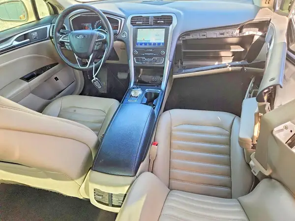 3FA6P0MU5KR136605 2019 FORD FUSION - Image 8