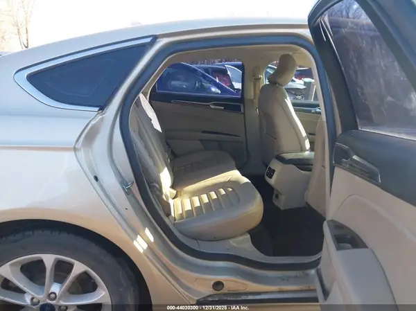 3FA6P0MU5KR136622 2019 FORD FUSION - Image 8