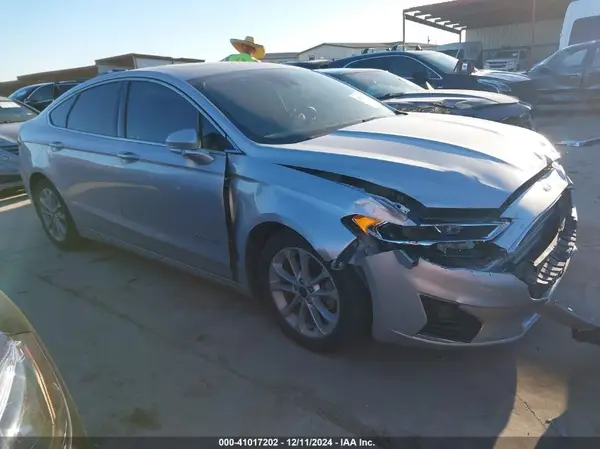 3FA6P0MU5KR149726 2019 FORD FUSION - Image 1