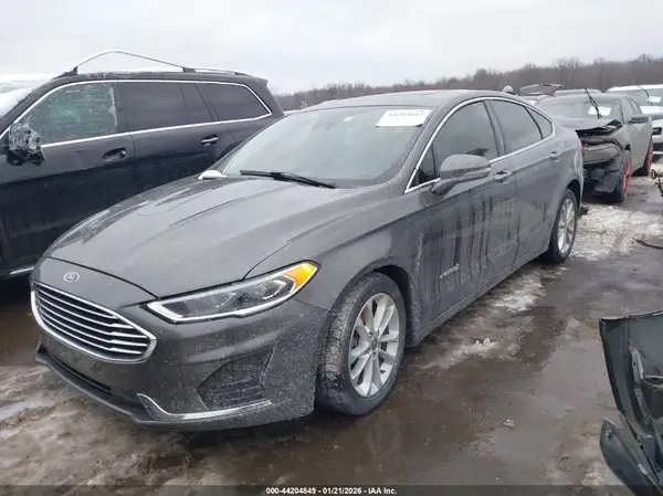 3FA6P0MU5KR195749 2019 FORD FUSION - Image 2