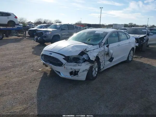 3FA6P0MU5KR202909 2019 FORD FUSION - Image 2