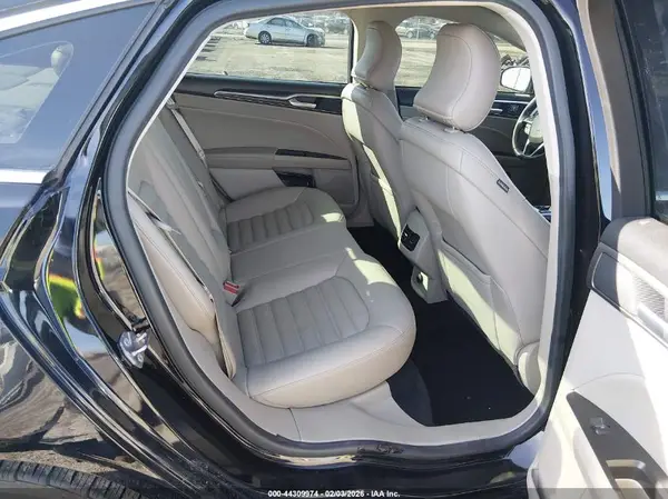 3FA6P0MU5KR210153 2019 FORD FUSION - Image 8