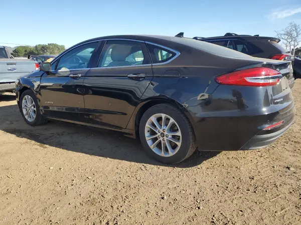 3FA6P0MU5KR216535 2019 FORD FUSION - Image 2