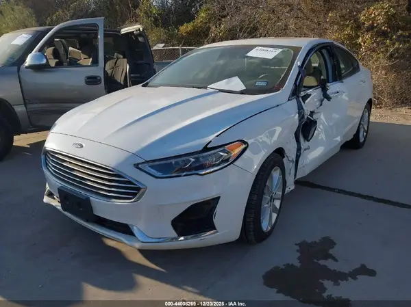 3FA6P0MU5KR221251 2019 FORD FUSION - Image 2