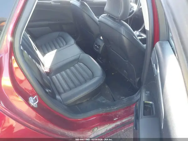 3FA6P0MU5KR256064 2019 FORD FUSION - Image 8