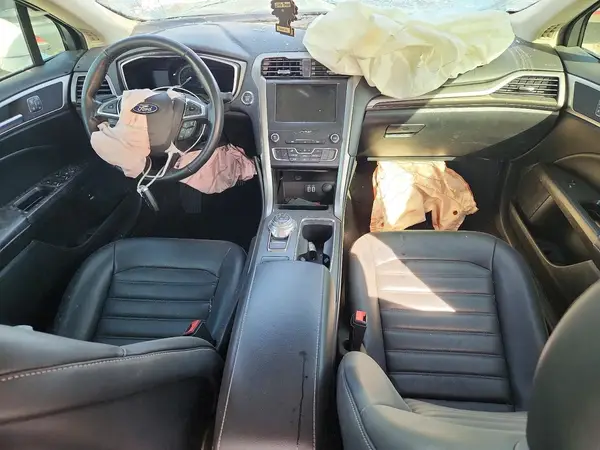 3FA6P0MU5KR261944 2019 FORD FUSION - Image 8