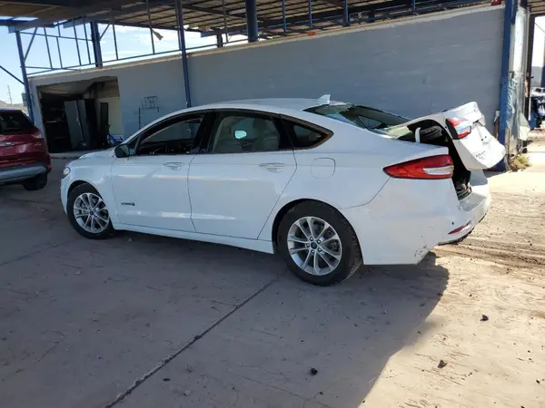 3FA6P0MU5KR272765 2019 FORD FUSION - Image 2