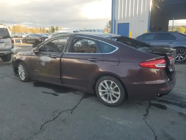 3FA6P0MU6KR104018 2019 FORD FUSION - Image 2