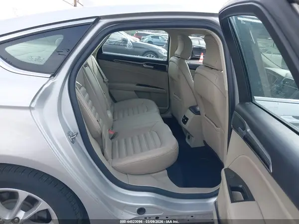 3FA6P0MU6KR179950 2019 FORD FUSION - Image 8