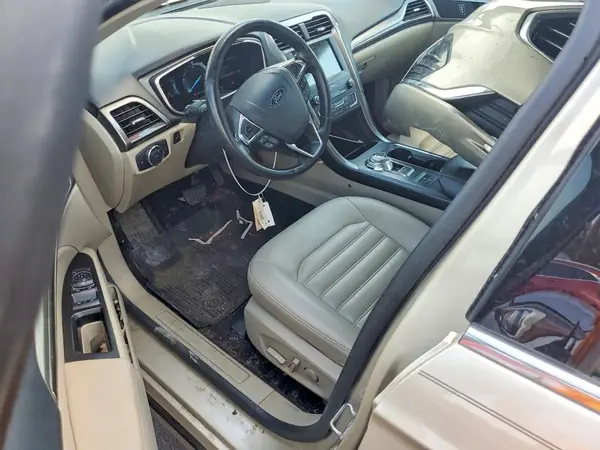 3FA6P0MU6KR236048 2019 FORD FUSION - Image 8