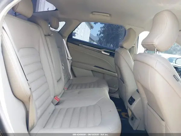 3FA6P0MU6KR239919 2019 FORD FUSION - Image 8