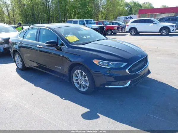 3FA6P0MU6KR252797 2019 FORD FUSION - Image 1