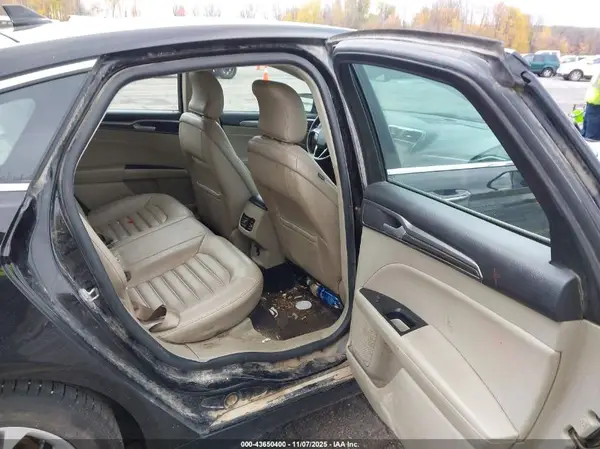 3FA6P0MU6KR262455 2019 FORD FUSION - Image 8