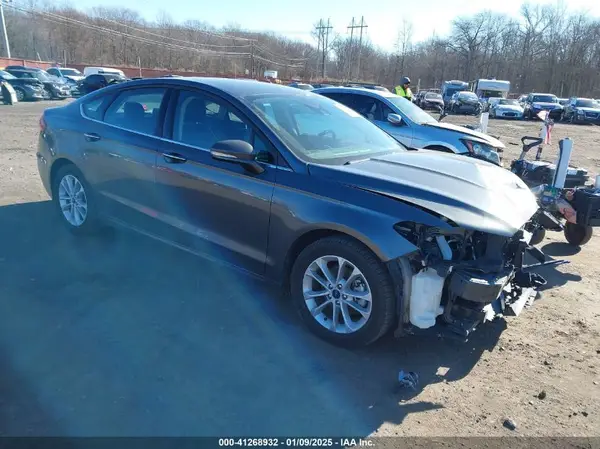 3FA6P0MU6LR159084 2020 FORD FUSION - Image 1