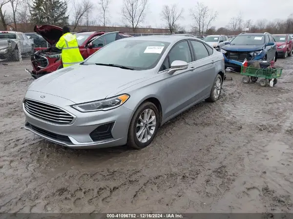 3FA6P0MU6LR163202 2020 FORD FUSION - Image 2