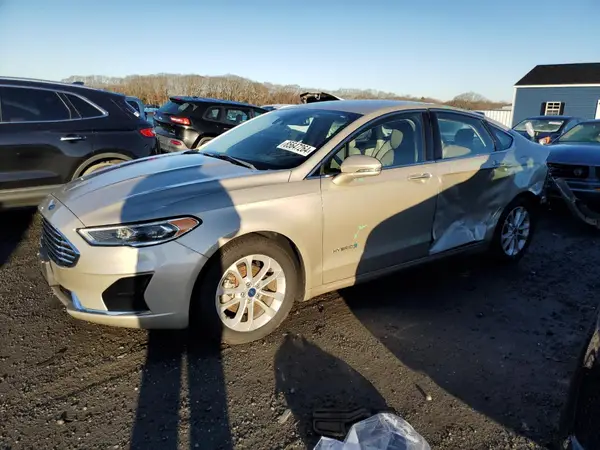 3FA6P0MU7KR136590 2019 FORD FUSION - Image 1