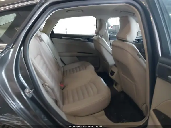 3FA6P0MU7KR235457 2019 FORD FUSION - Image 8