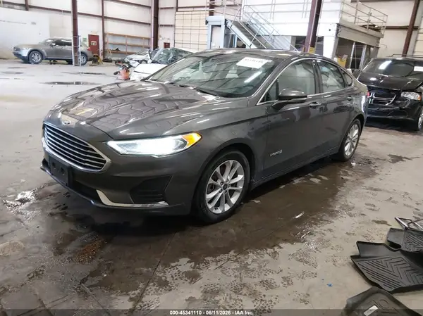 3FA6P0MU7KR265669 2019 FORD FUSION - Image 2