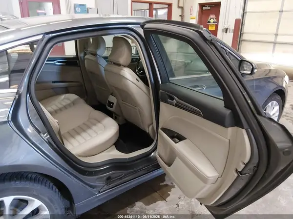 3FA6P0MU7KR265669 2019 FORD FUSION - Image 8