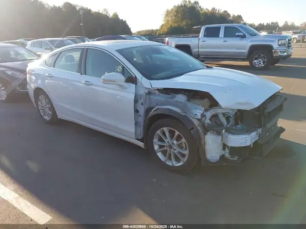 3FA6P0MU8KR118261 2019 FORD FUSION - Image 1