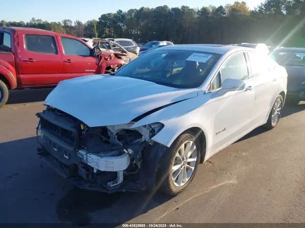 3FA6P0MU8KR118261 2019 FORD FUSION - Image 2