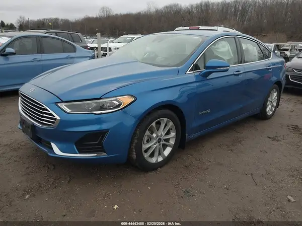 3FA6P0MU8KR137179 2019 FORD FUSION - Image 2