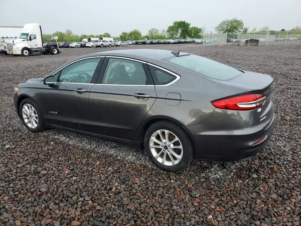 3FA6P0MU8KR139031 2019 FORD FUSION - Image 2