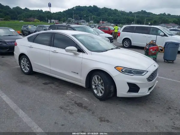 3FA6P0MU8KR149591 2019 FORD FUSION - Image 1