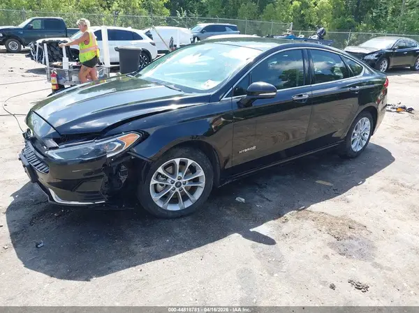 3FA6P0MU8KR185541 2019 FORD FUSION - Image 2