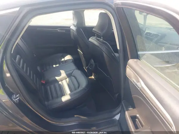 3FA6P0MU8KR194868 2019 FORD FUSION - Image 8
