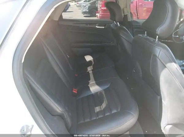 3FA6P0MU8KR195888 2019 FORD FUSION - Image 8