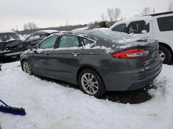3FA6P0MU8KR212379 2019 FORD FUSION - Image 2