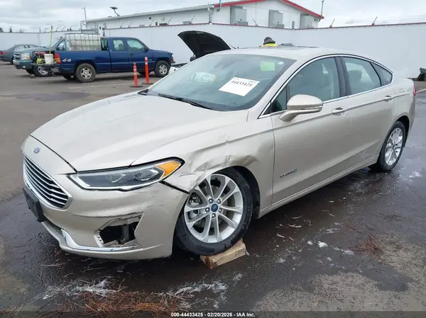 3FA6P0MU8KR235712 2019 FORD FUSION - Image 2